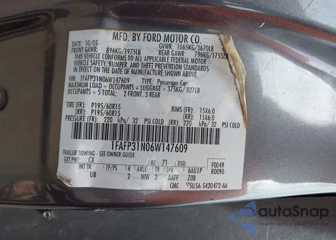 2006 Ford Focus Zx3 из США, поврежденный, VIN 1FAFP31N06W147609